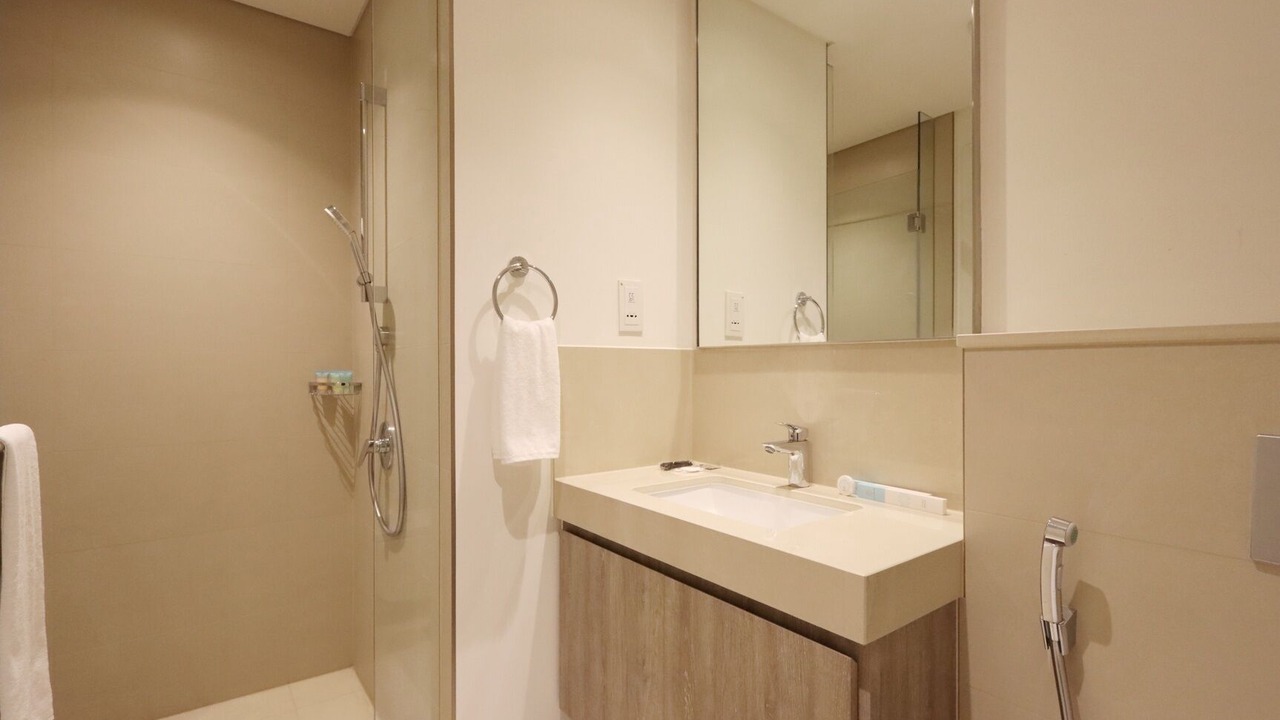 Photo of Bathroom in Za'abeel 2