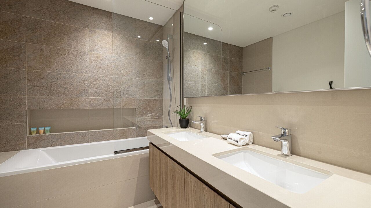 Photo of Bathroom in Za'abeel 2