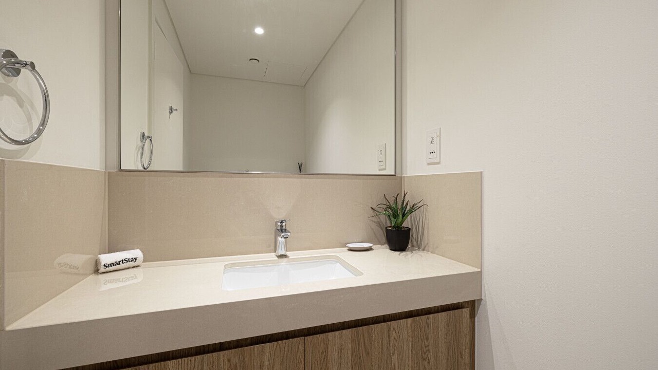 Photo of Bathroom in Za'abeel 2