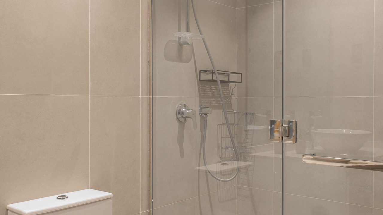 Photo of Bathroom in Jabal Ali 2