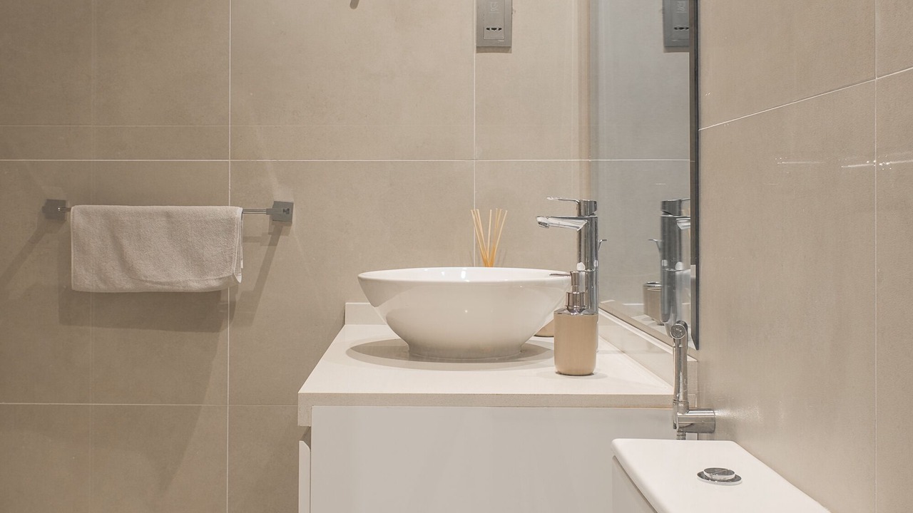 Photo of Bathroom in Jabal Ali 2