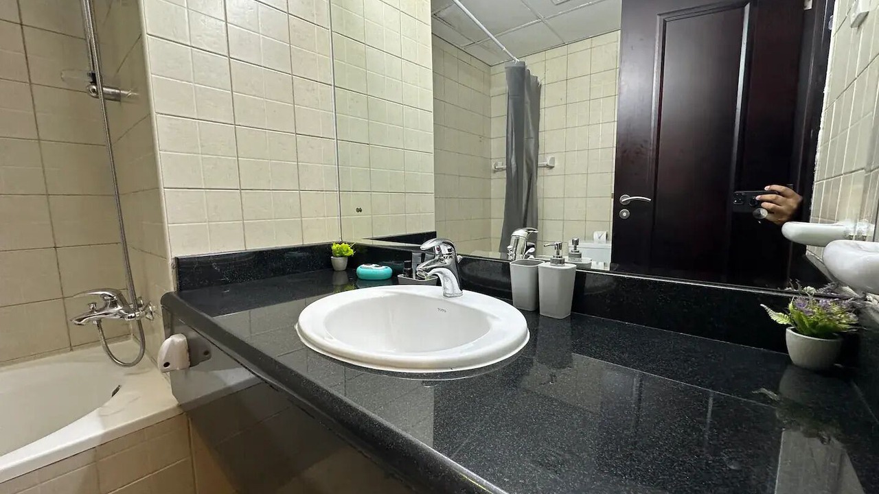 Photo of Bathroom in Discovery Gardens