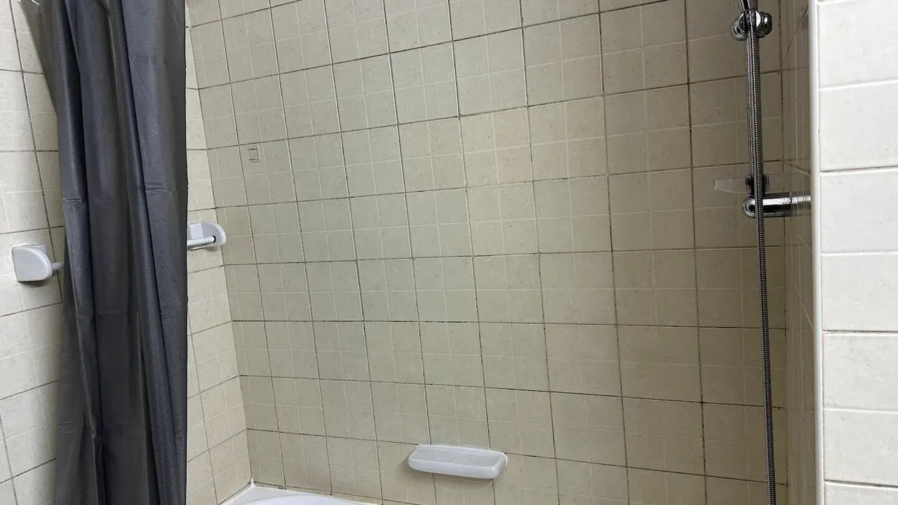 Photo of Bathroom in Discovery Gardens
