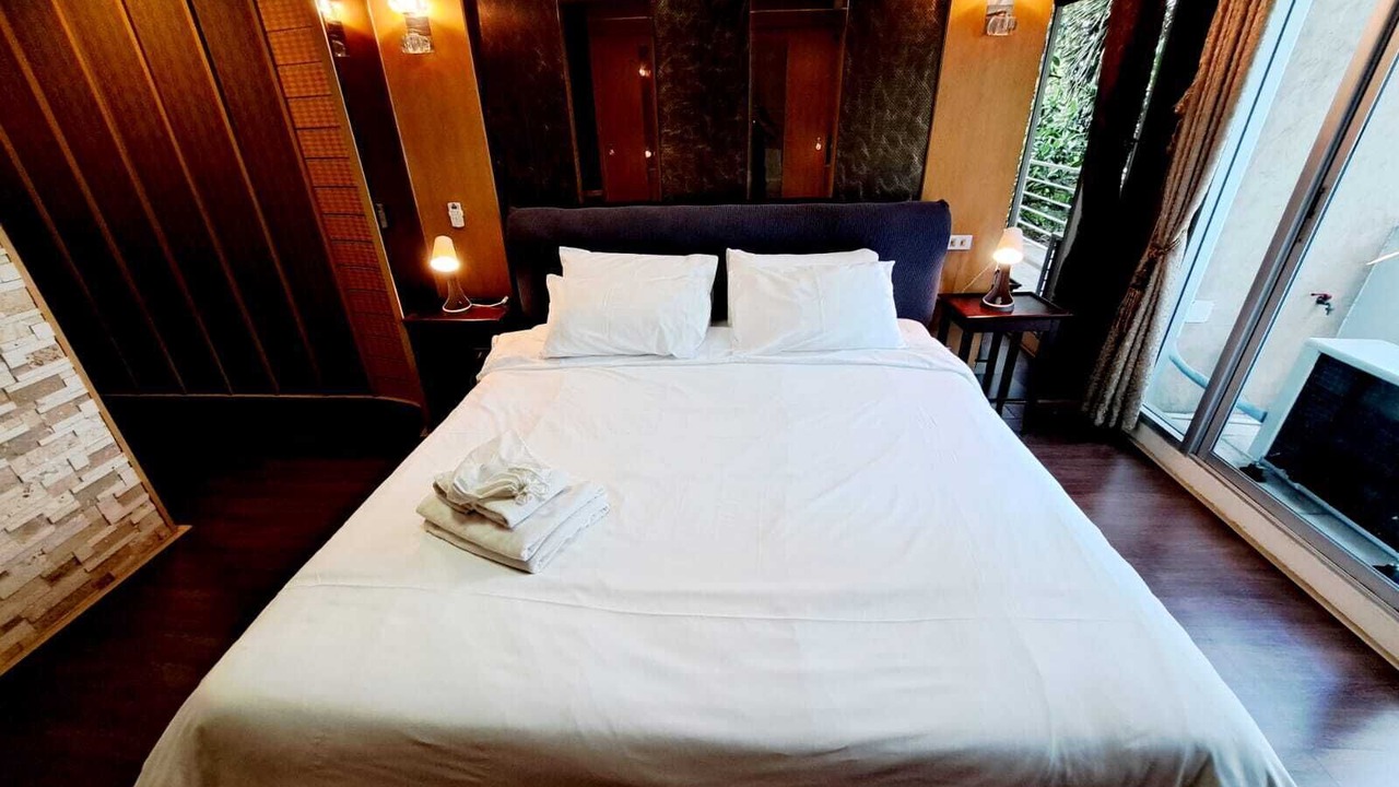 Photo of Bedroom in Khlong Toei Nuea