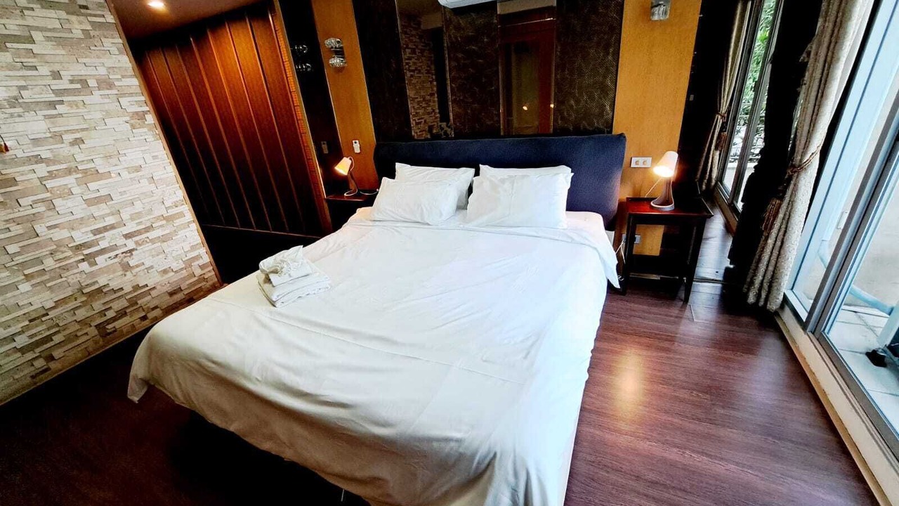 Photo of Bedroom in Khlong Toei Nuea