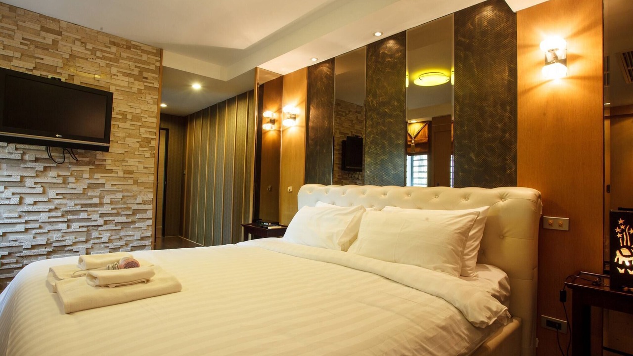 Photo of Bedroom in Khlong Toei Nuea