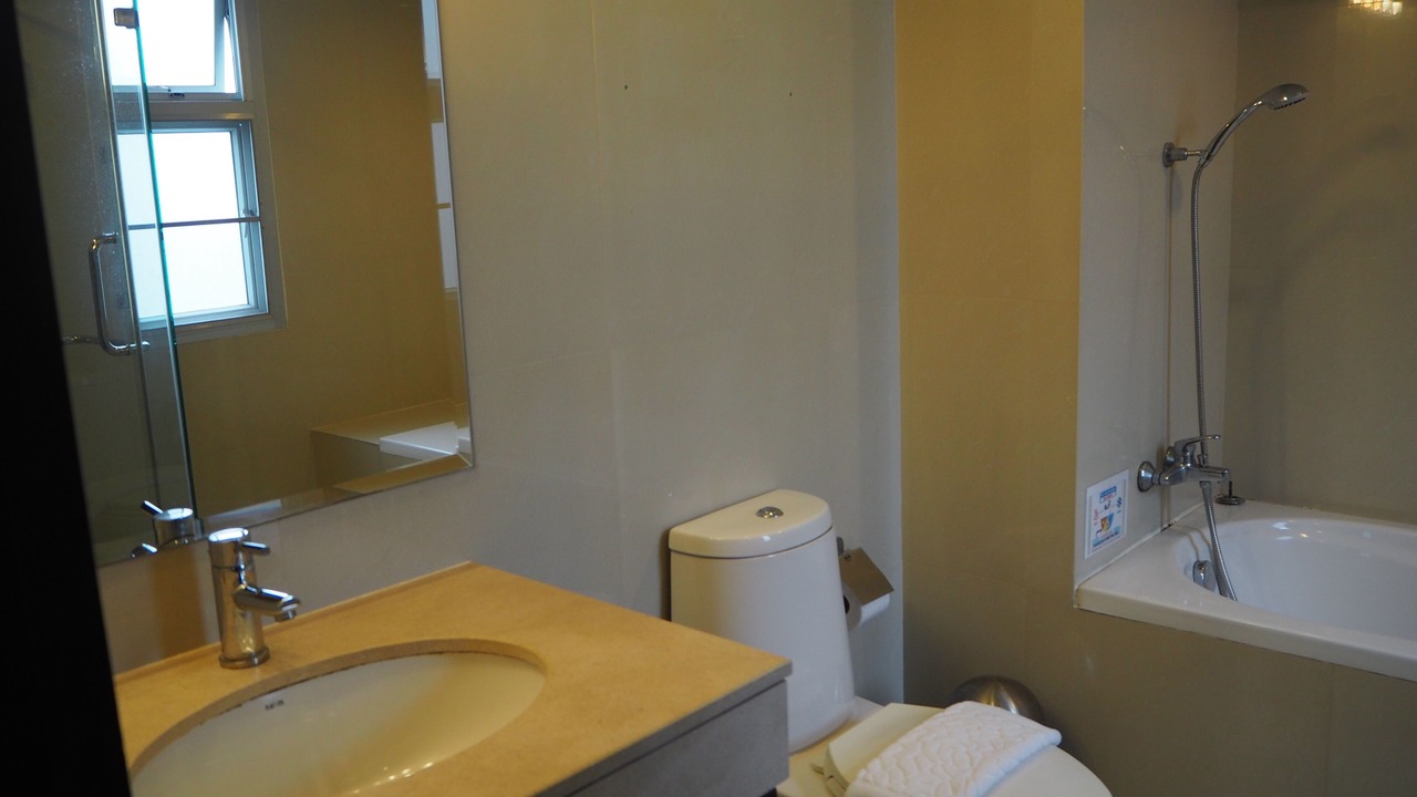 Photo of Bathroom in Khlong Toei Nuea
