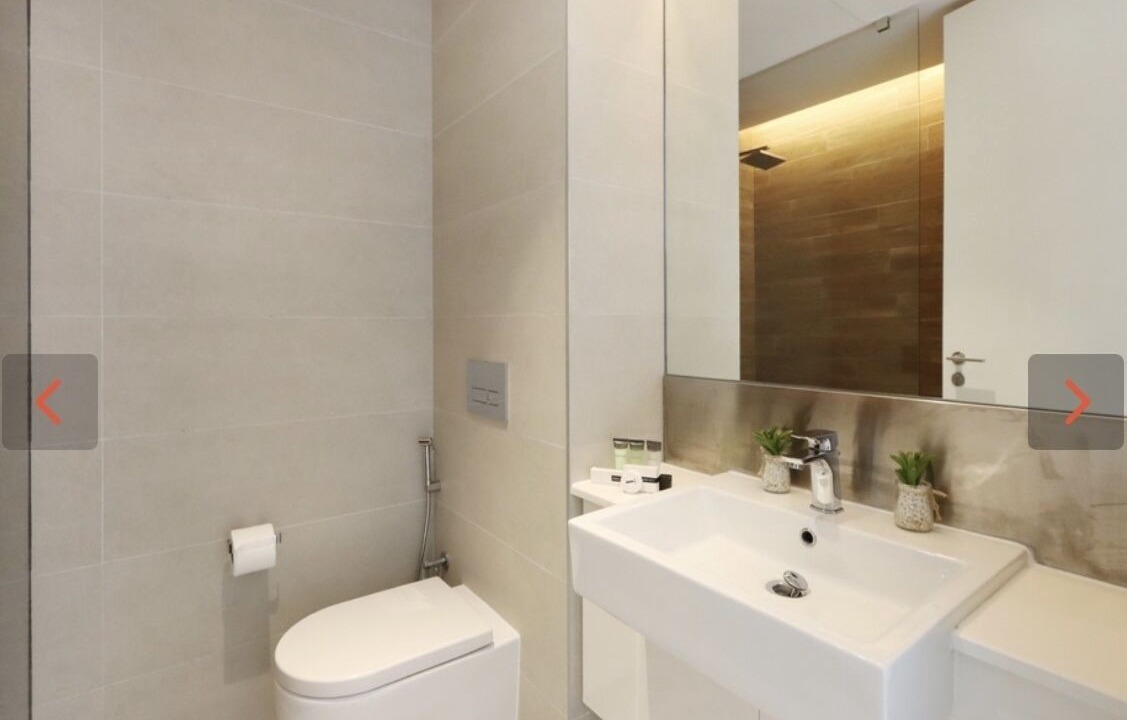 Photo of Bathroom in Za'abeel 1