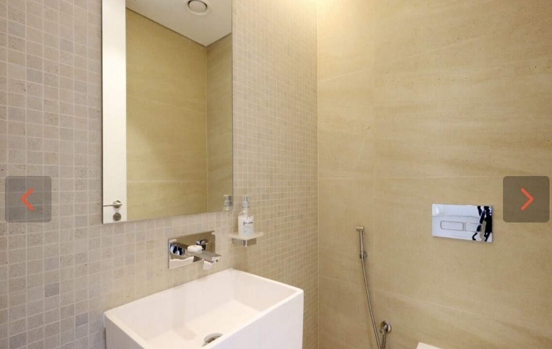 Photo of Bathroom in Za'abeel 1