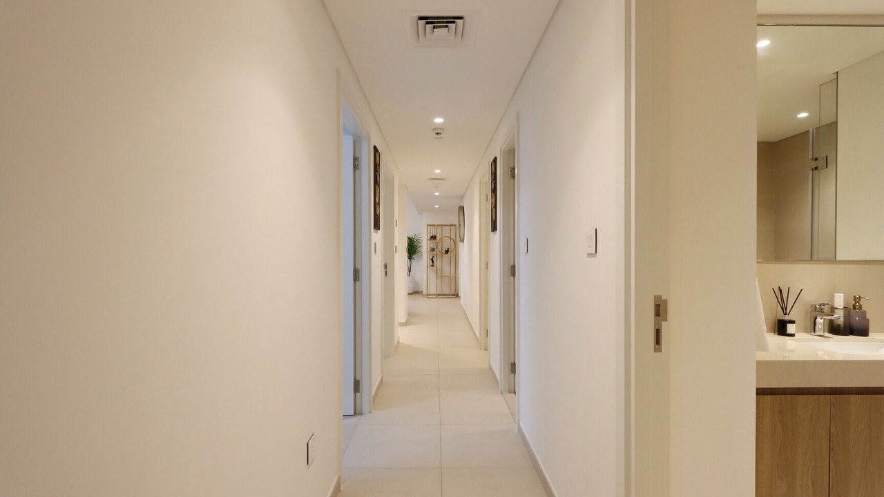 Photo of Bathroom in Za'abeel 2