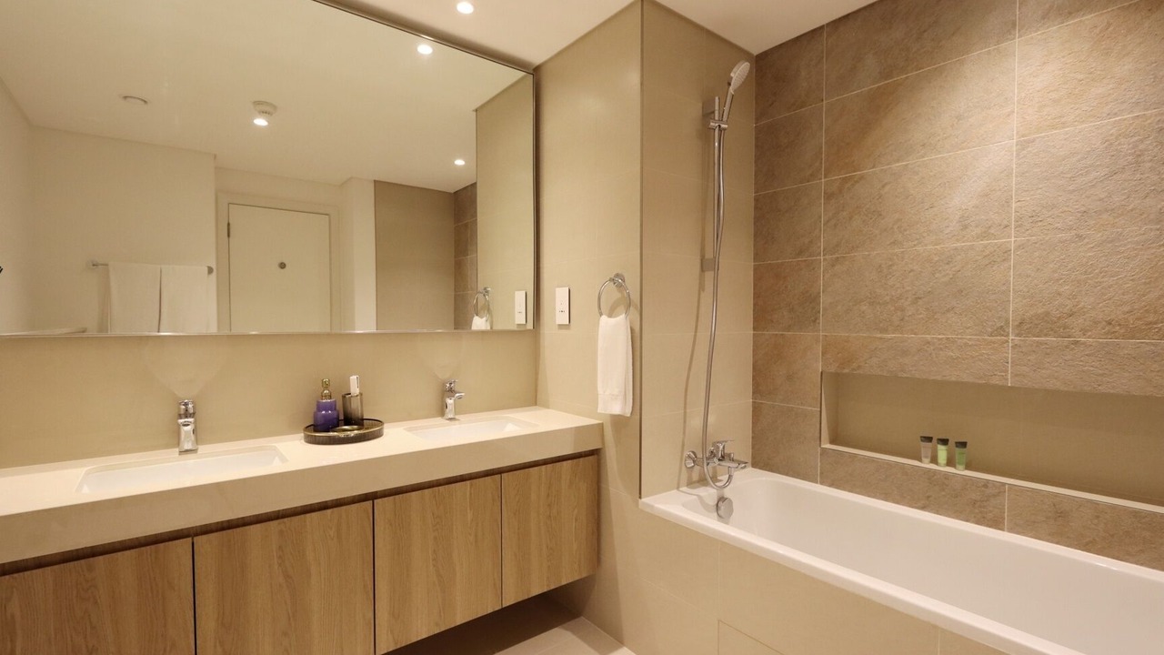 Photo of Bathroom in Za'abeel 2