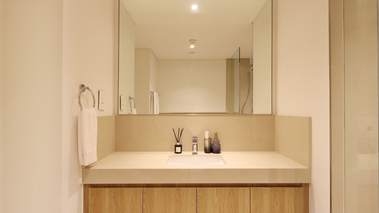 Photo of Bathroom in Za'abeel 2
