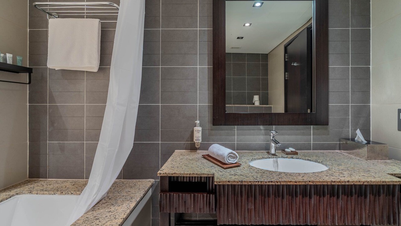 Photo of Bathroom in Palm Jumeirah