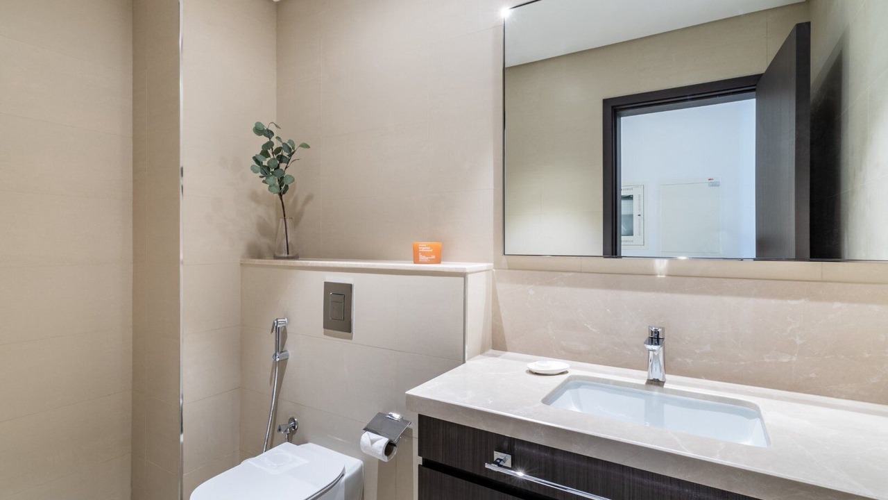 Photo of Bathroom in Za'abeel 2