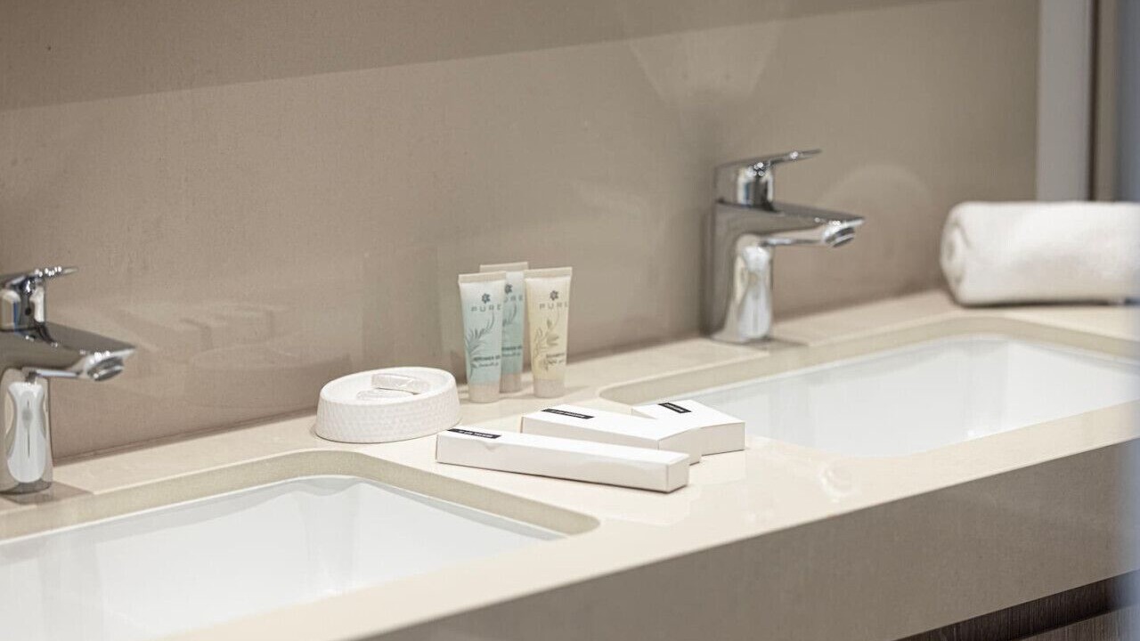 Photo of Bathroom in Za'abeel 2