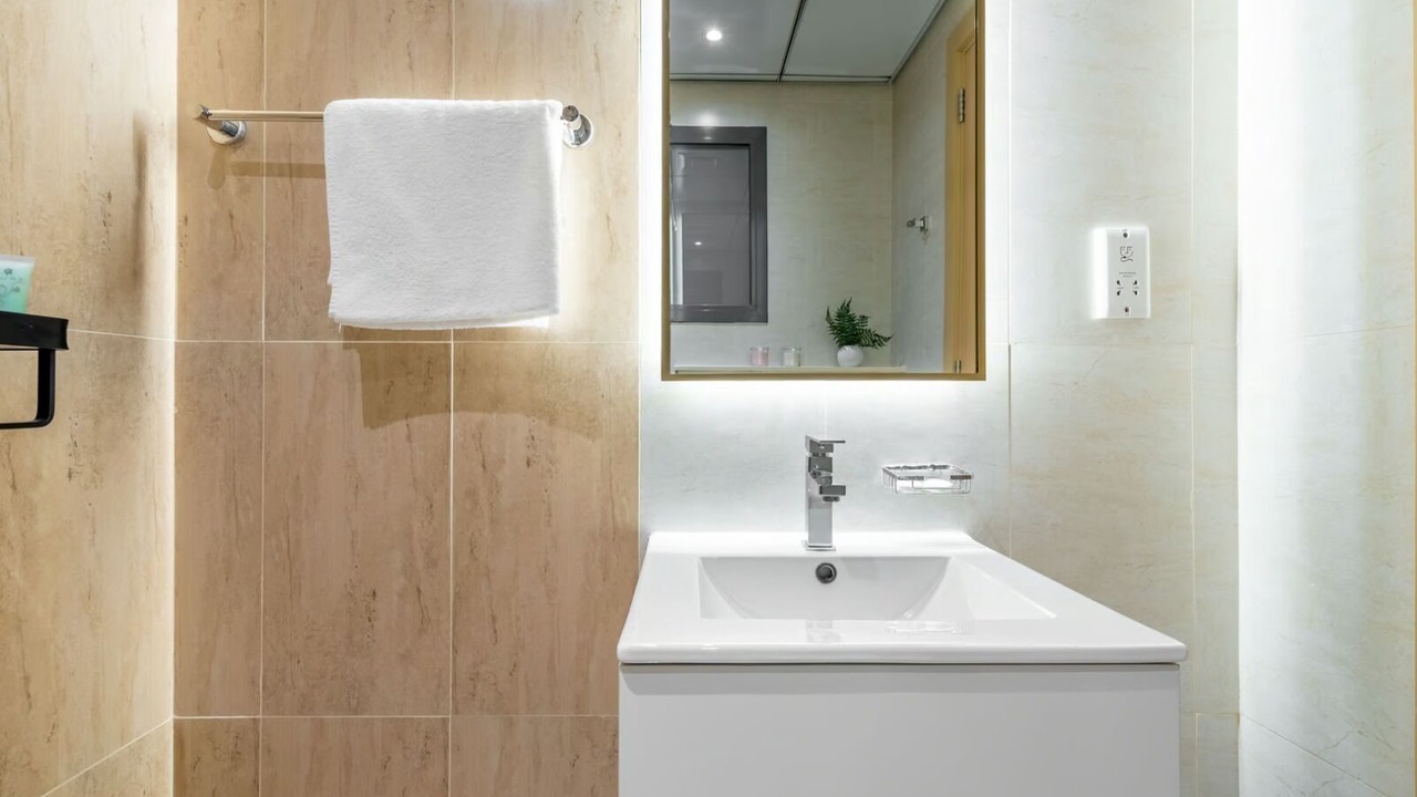 Photo of Bathroom in Al Quoz