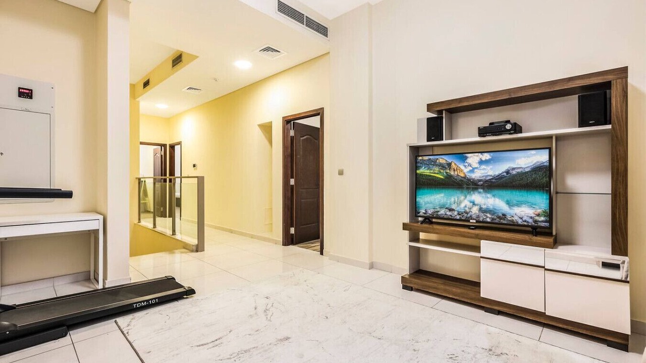 Photo of Bedroom in Discovery Gardens