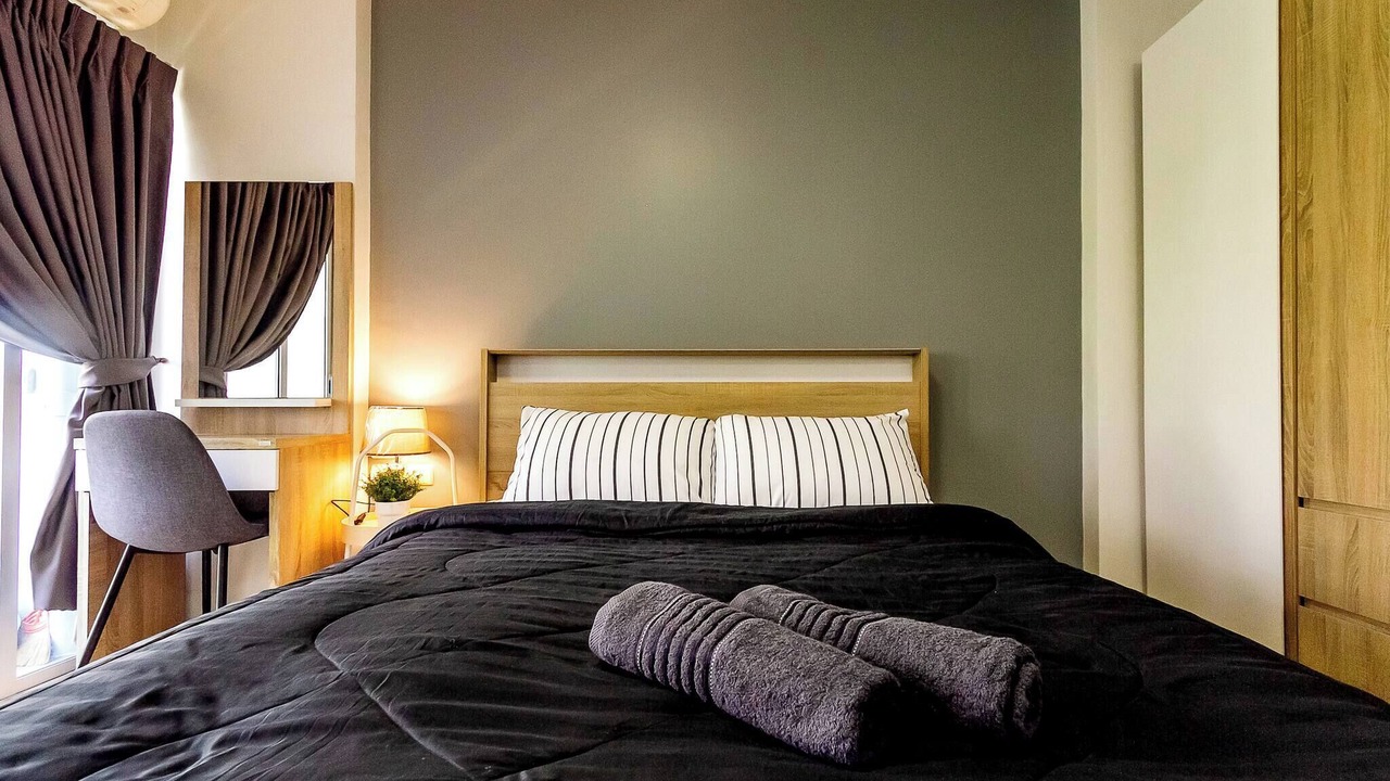 Photo of Bedroom in Phra Khanong