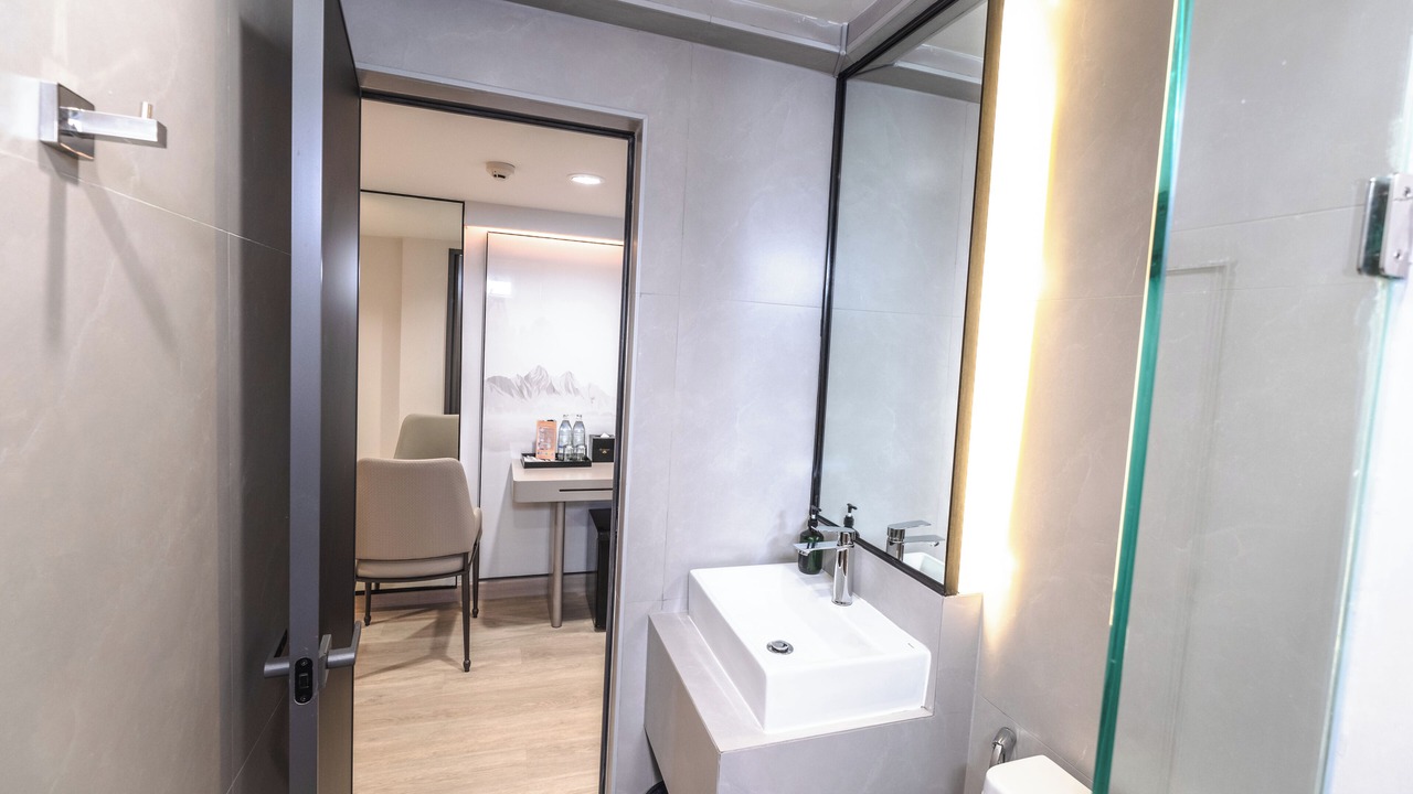 Photo of Bathroom in Don Muang
