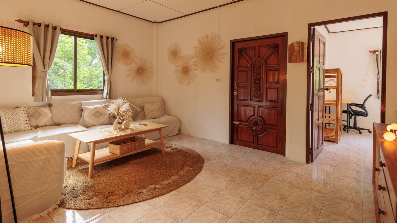 Photo of Livingroom in Wok Tum