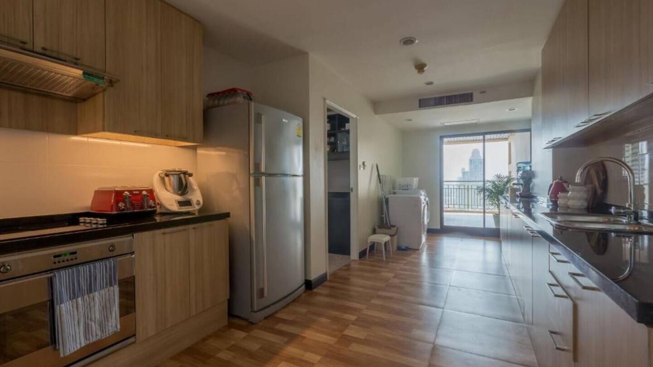Photo of Kitchen in Thung Maha Mek