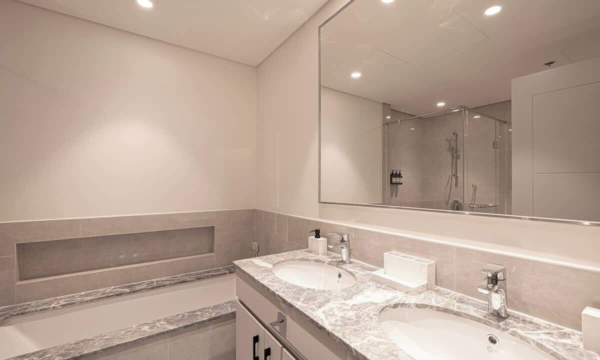 Photo of Bathroom in Trade Centre 1