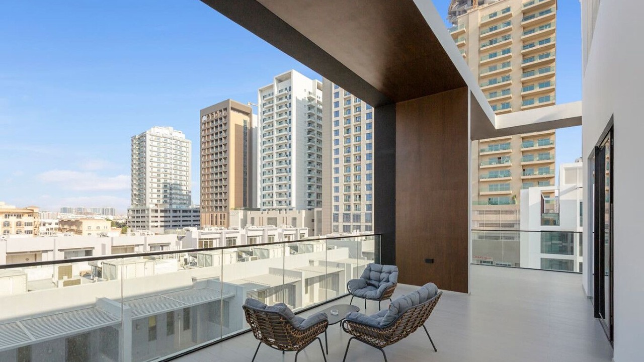 Photo of Outdoor in Jumeirah Village Circle