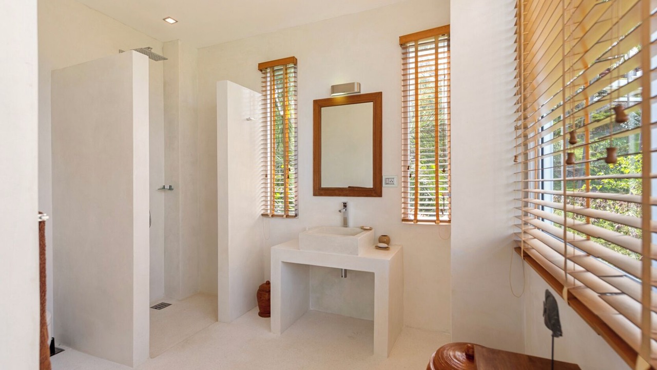 Photo of Bathroom in Hua Thanon