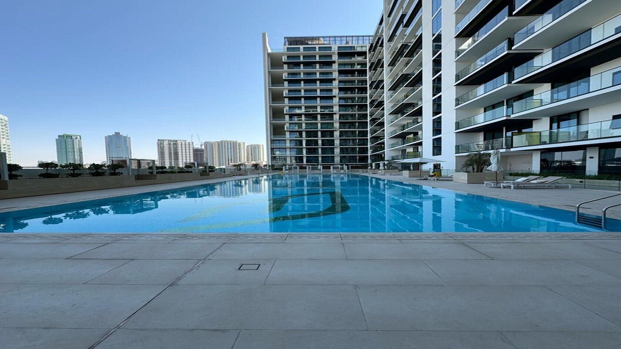 Photo of Outdoor in Jumeirah Village Circle