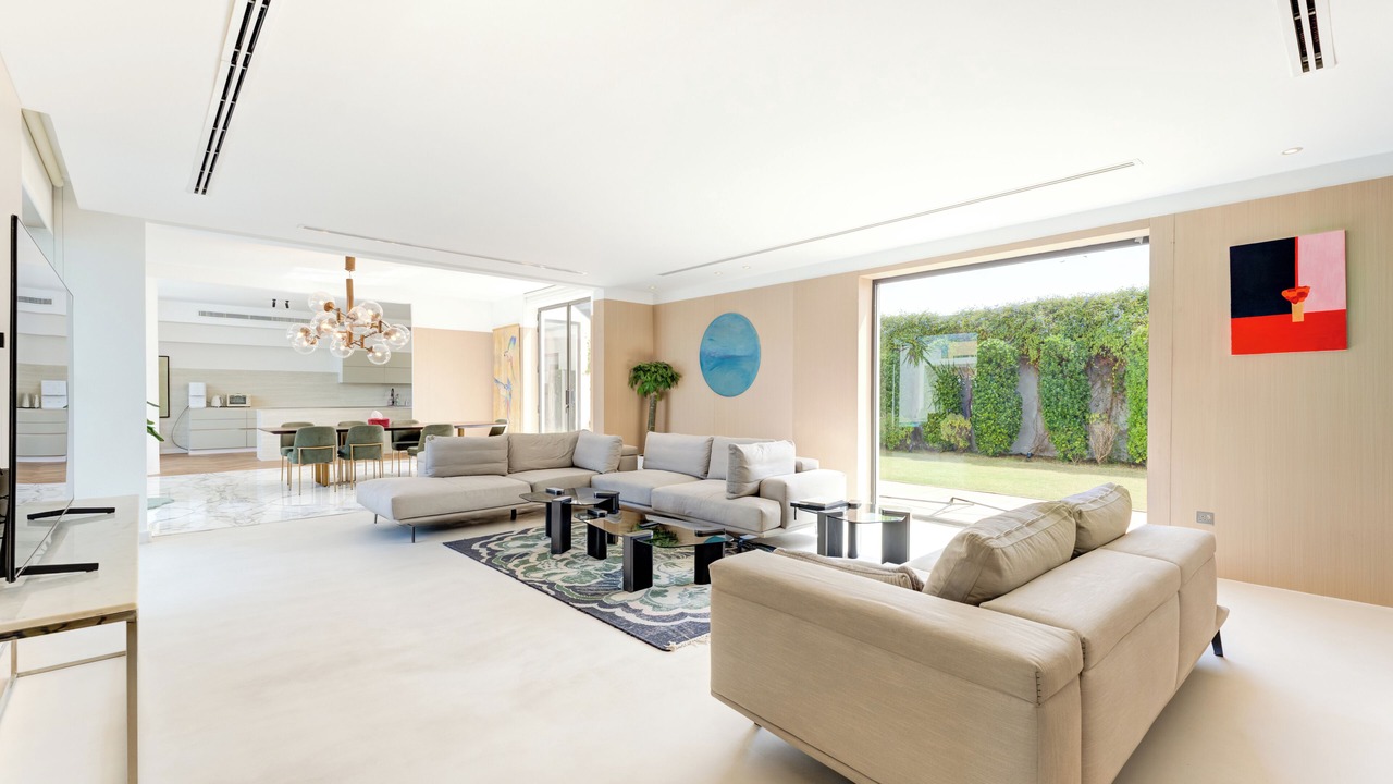 Photo of Livingroom in Al Barsha