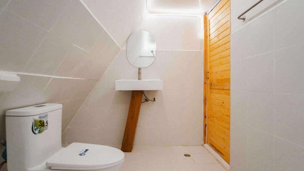 Photo of Bathroom in Pa Pae