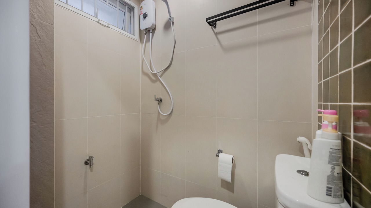 Photo of Bathroom in Chakkrawat