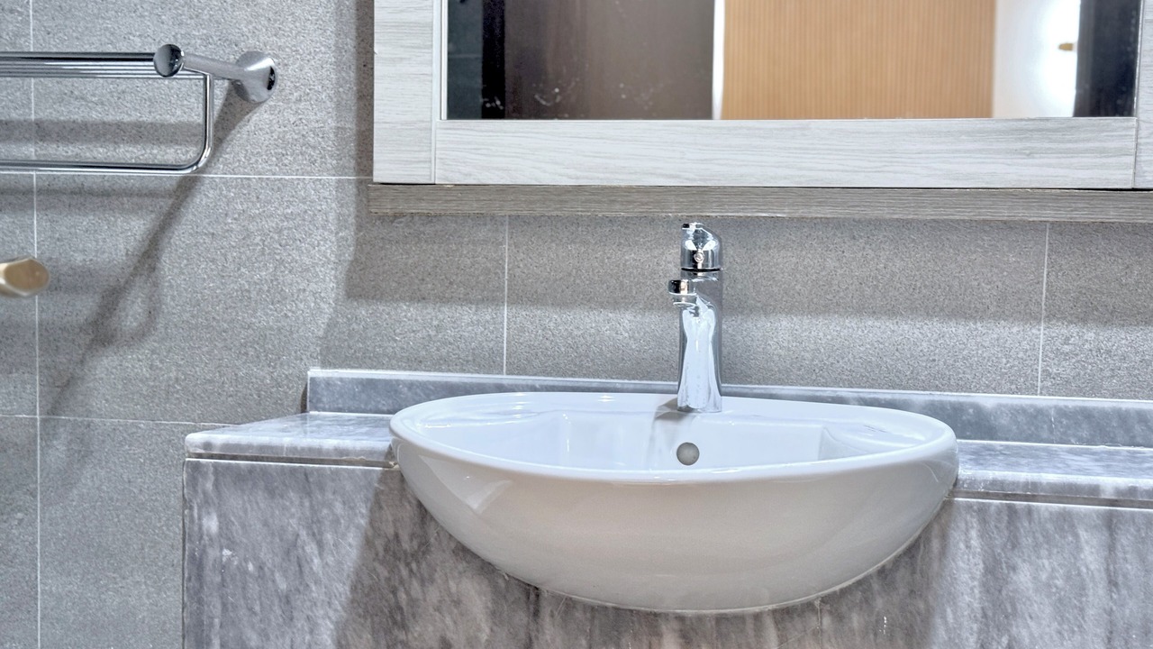 Photo of Bathroom in Jumeira 3