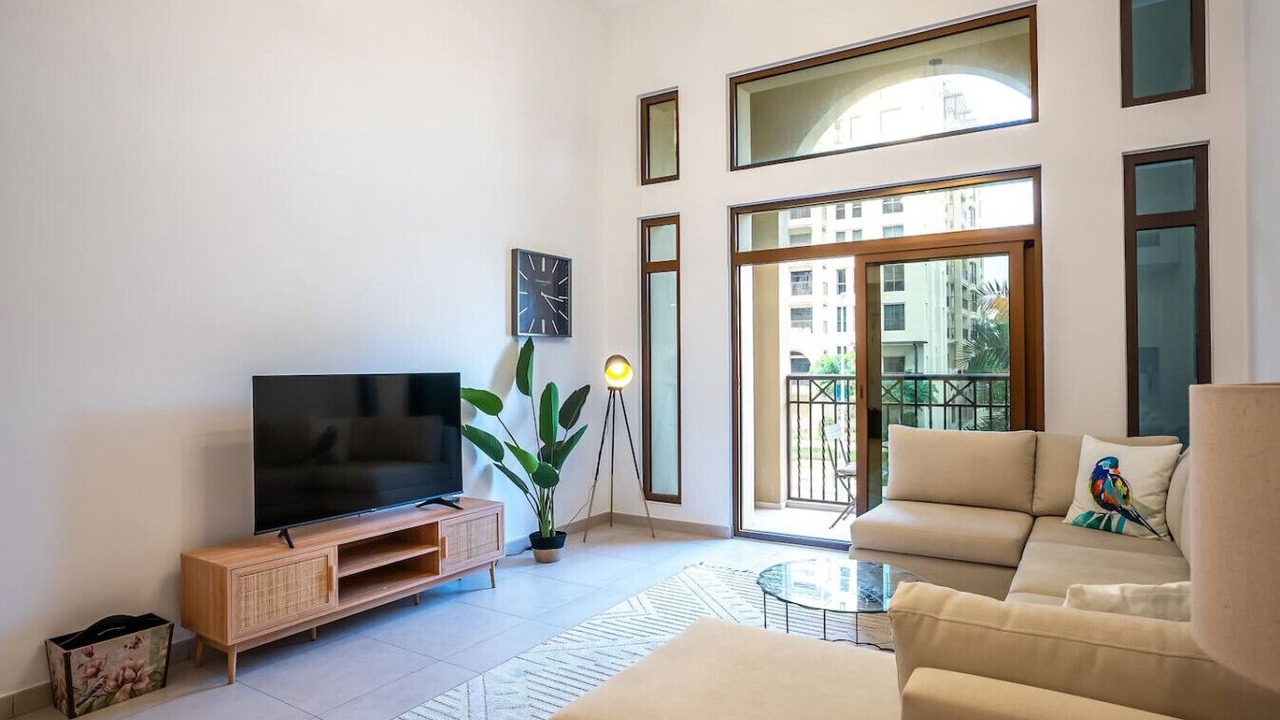 Photo of Livingroom in Jumeira 3