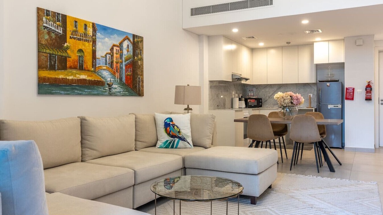 Photo of Livingroom in Jumeira 3