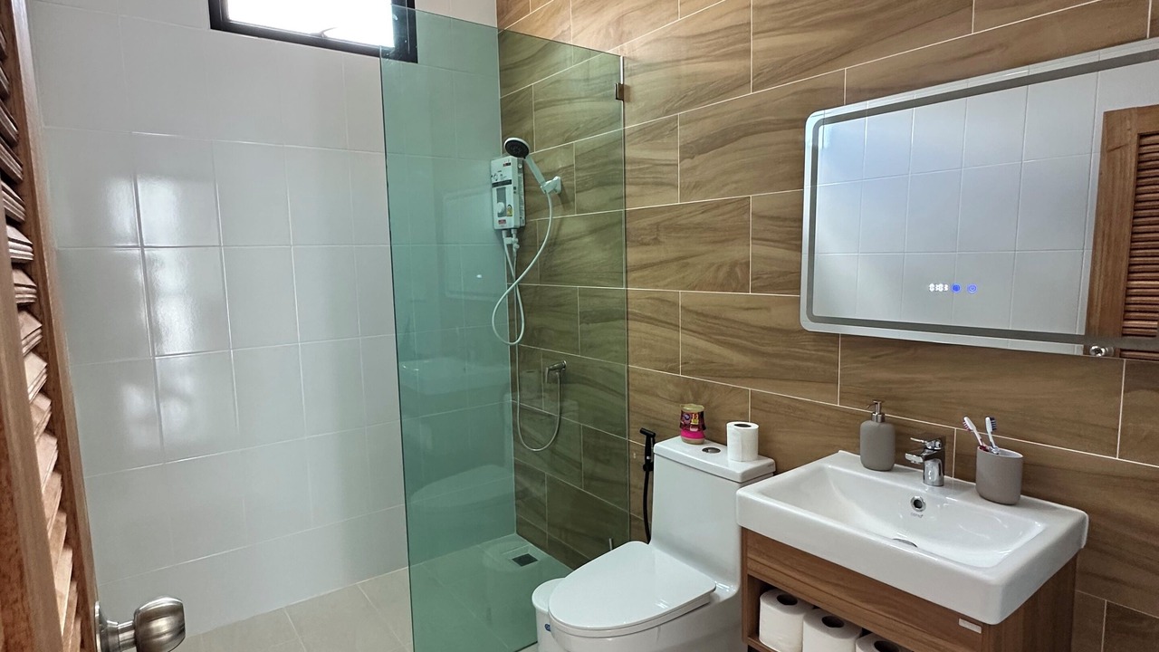 Photo of Bathroom in Nuea Khlong