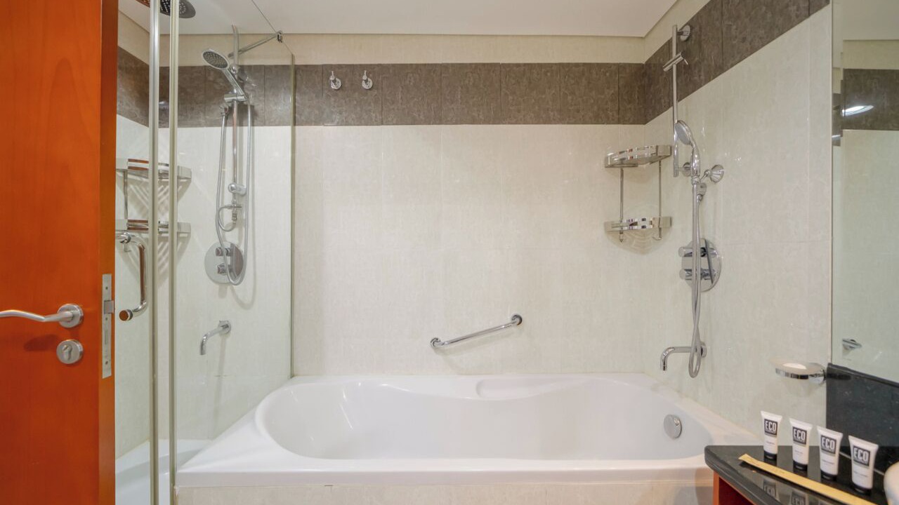 Photo of Bathroom in Za'abeel 2