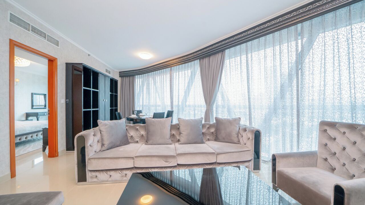 Photo of Livingroom in Za'abeel 2