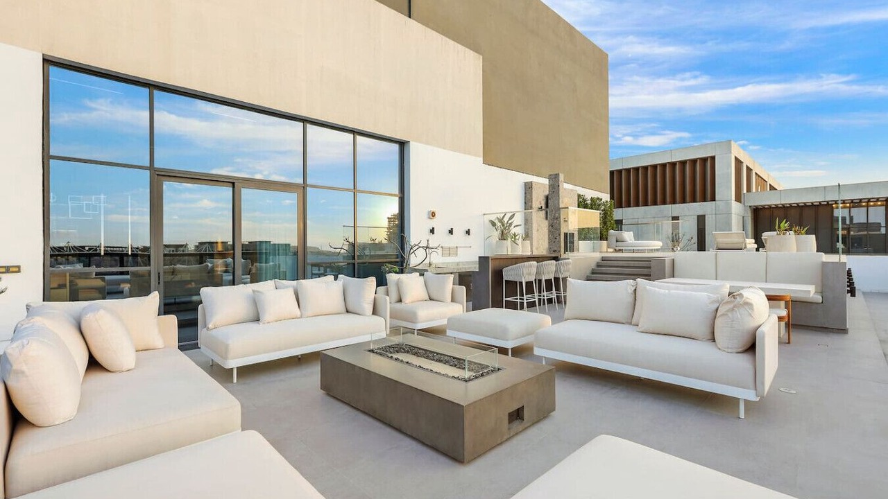 Photo of Patio Balcony in Sheikh Zayed Road