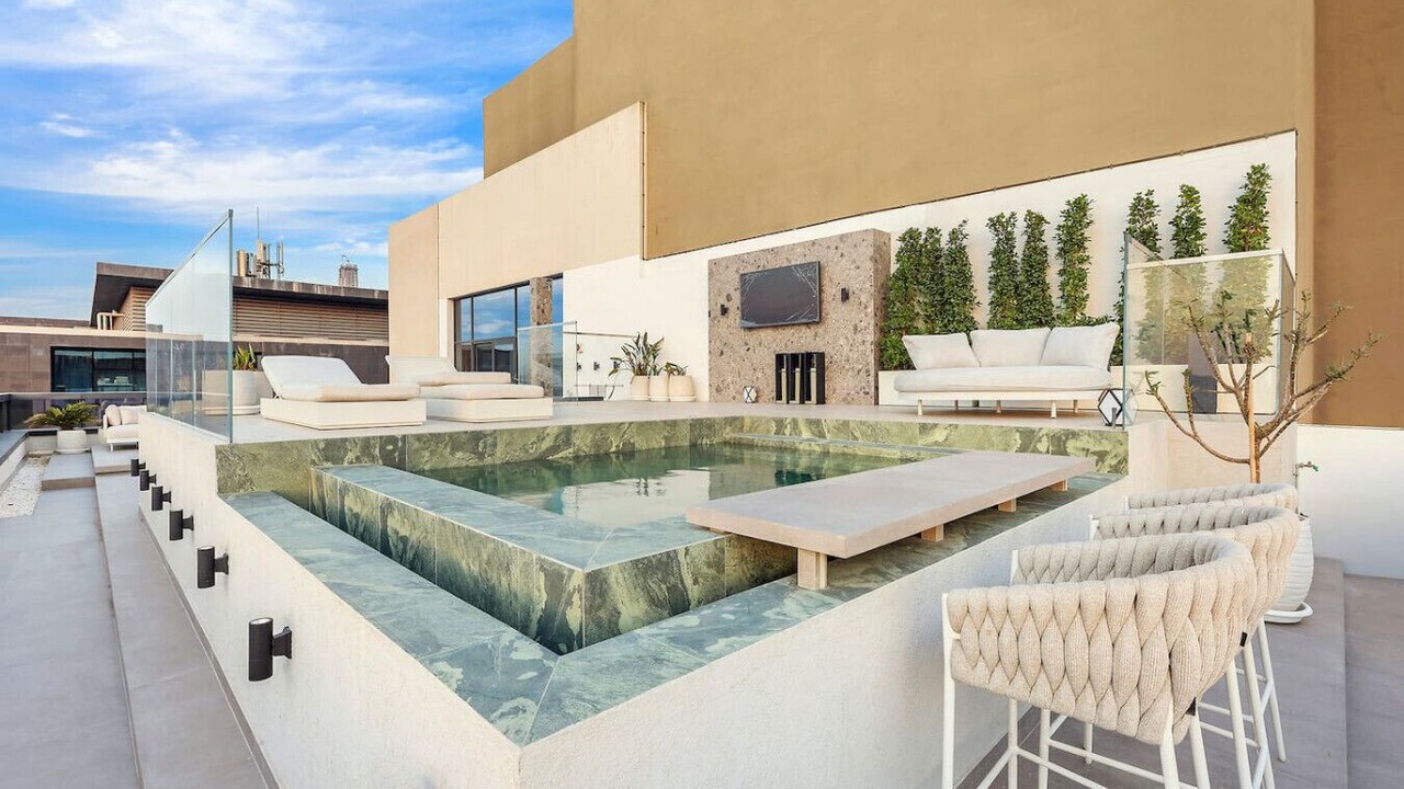 Photo of Patio Balcony in Sheikh Zayed Road