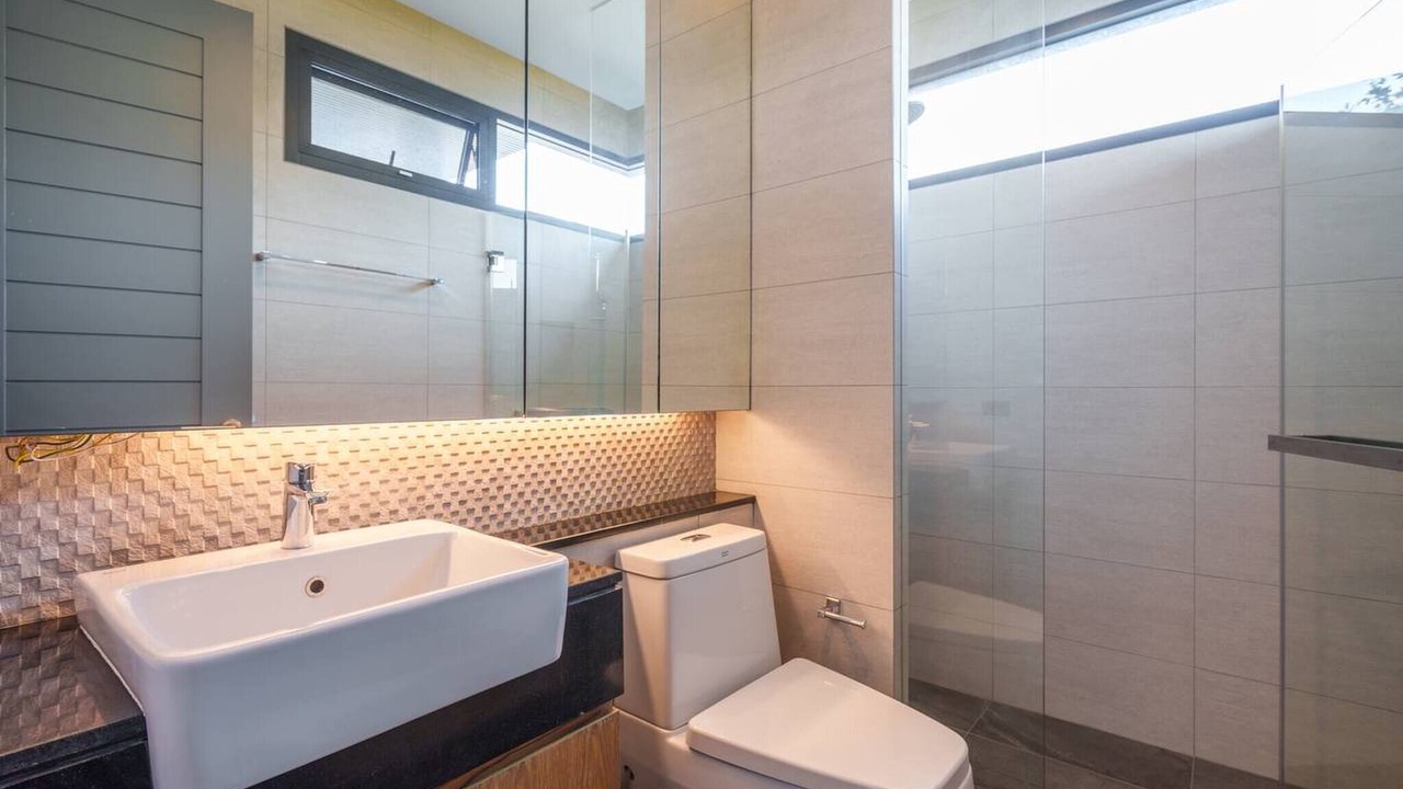 Photo of Bathroom in Khlong Tan Nuea