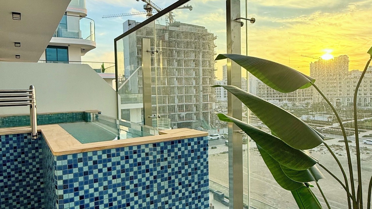 Photo of Outdoor in Trade Centre 1