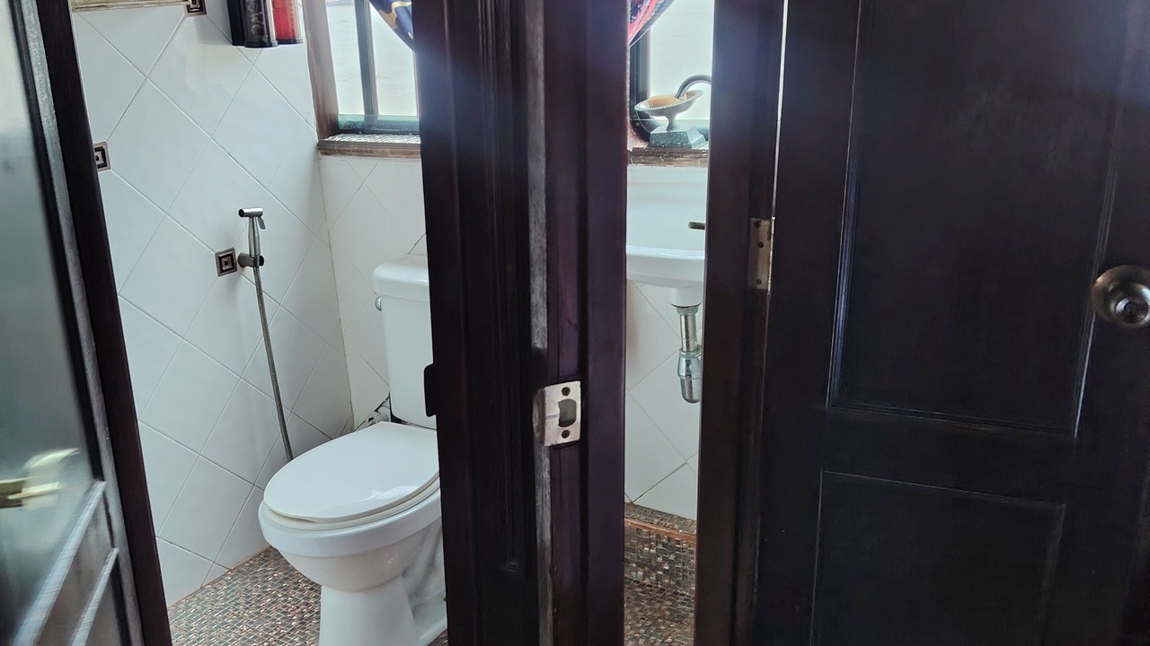 Photo of Bathroom in Phra Nakhon