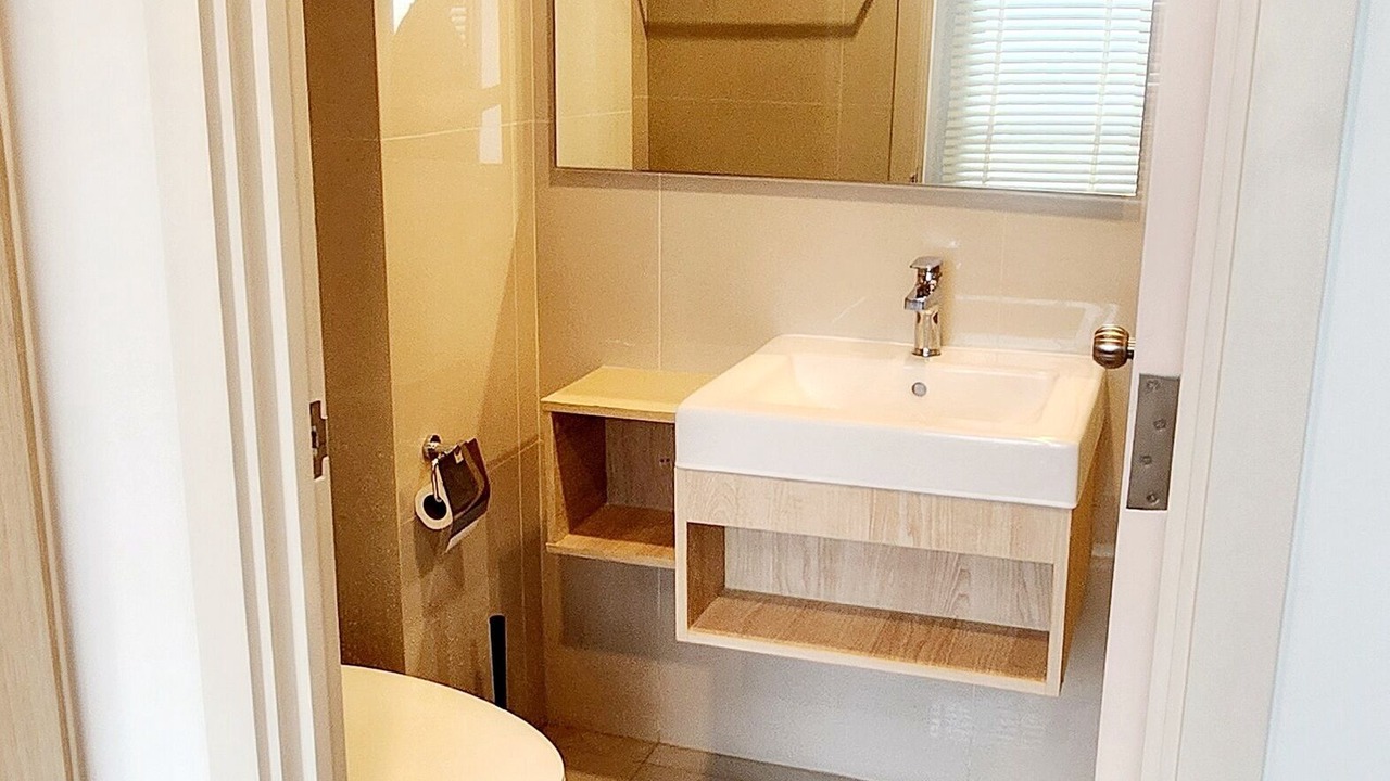 Photo of Bathroom in Mueang Samut Prakan District