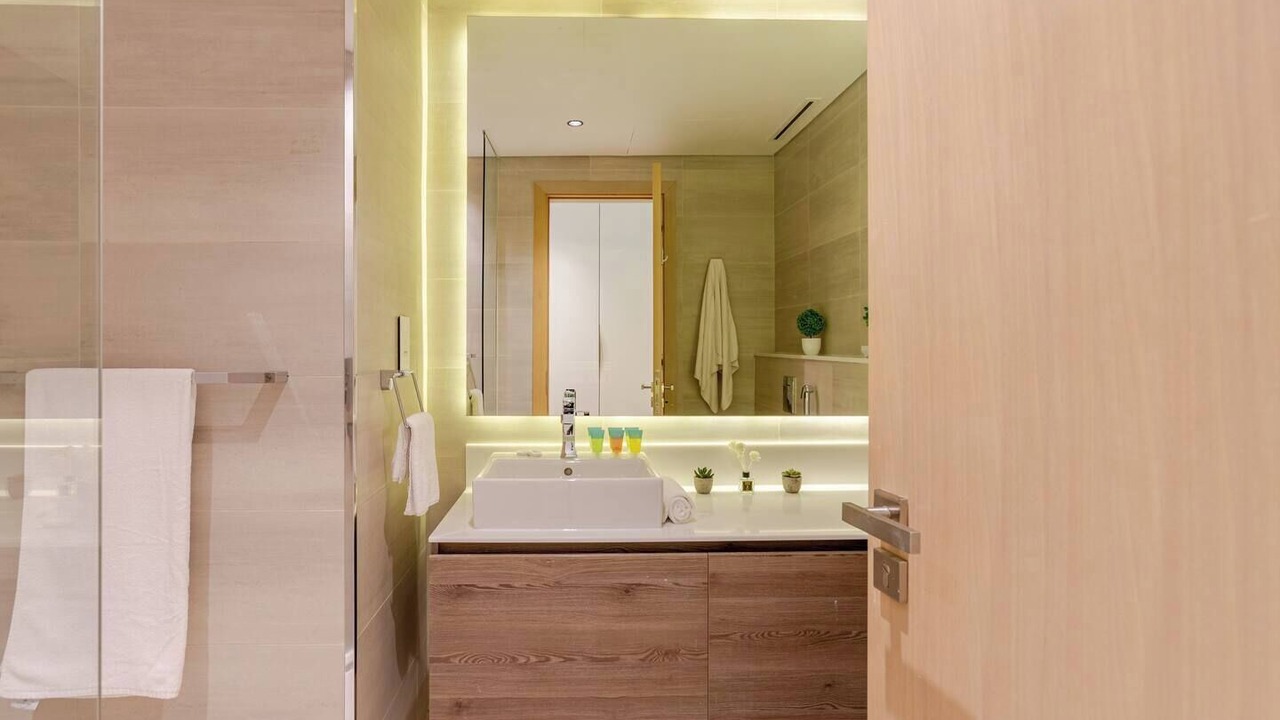 Photo of Bathroom in Trade Centre 1