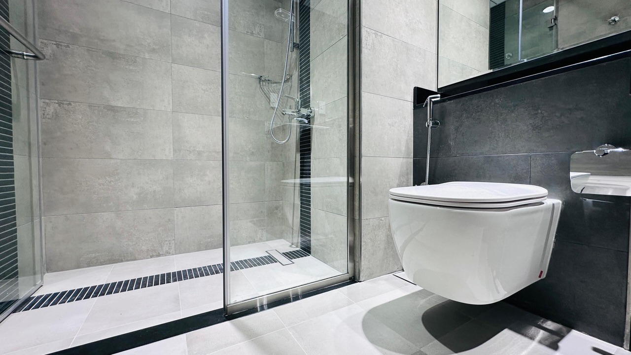 Photo of Bathroom in Jebel Ali