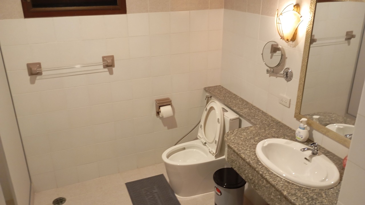 Photo of Bathroom in Bang Pakong