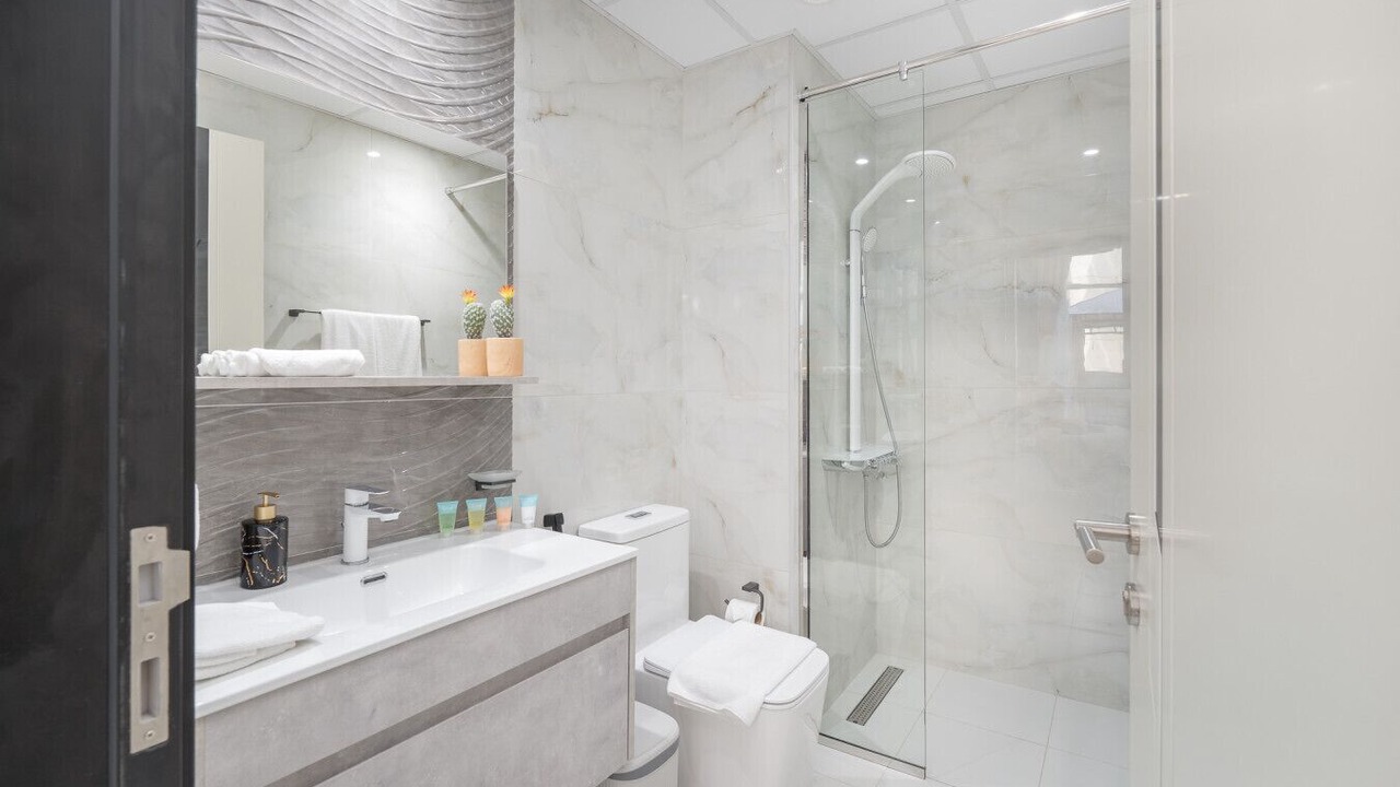 Photo of Bathroom in Discovery Gardens