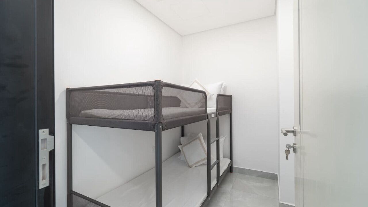 Photo of Bedroom in Discovery Gardens