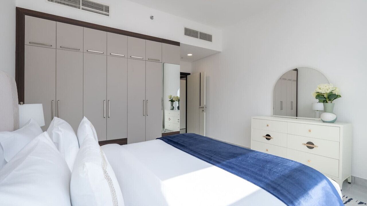 Photo of Bedroom in Discovery Gardens